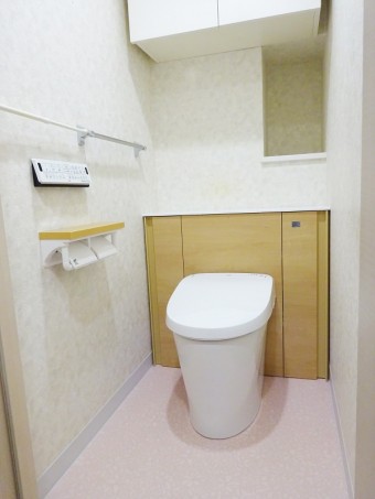 パッと交換!空間すっきりの収納一体型トイレにお取替え パッと交換!空間すっきりの収納一体型トイレにお取替え